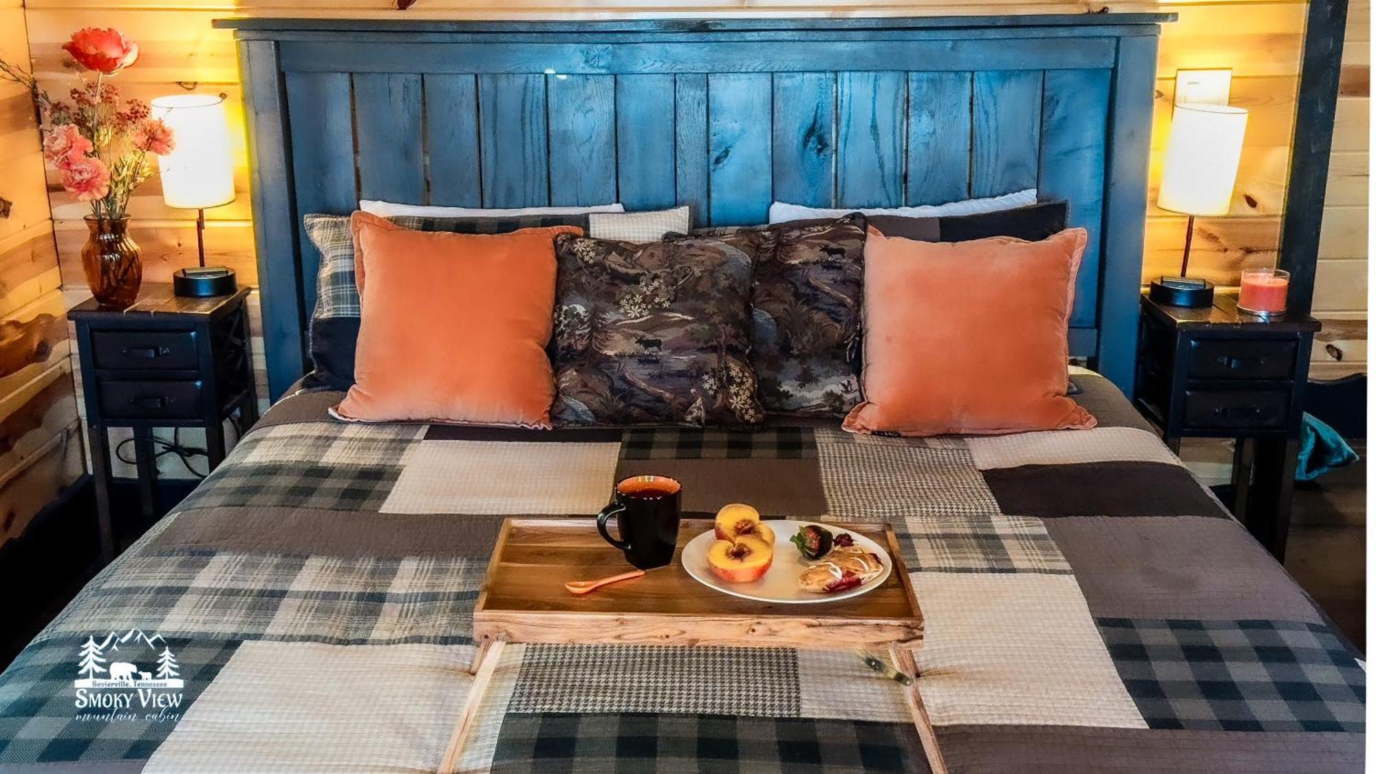 Luxurious 6 Bed 5 Bath Cabin With Privacy -4 Miles To Gatlinburg & Pidgeon Forge-Hot Tub-Fireplace-King Suits-Deck-Grill-Free Parking For 8 Vehicles-Firepit-Full Kitchen-"Smoky View Cabin" Total Relaxation סביירוויל מראה חיצוני תמונה