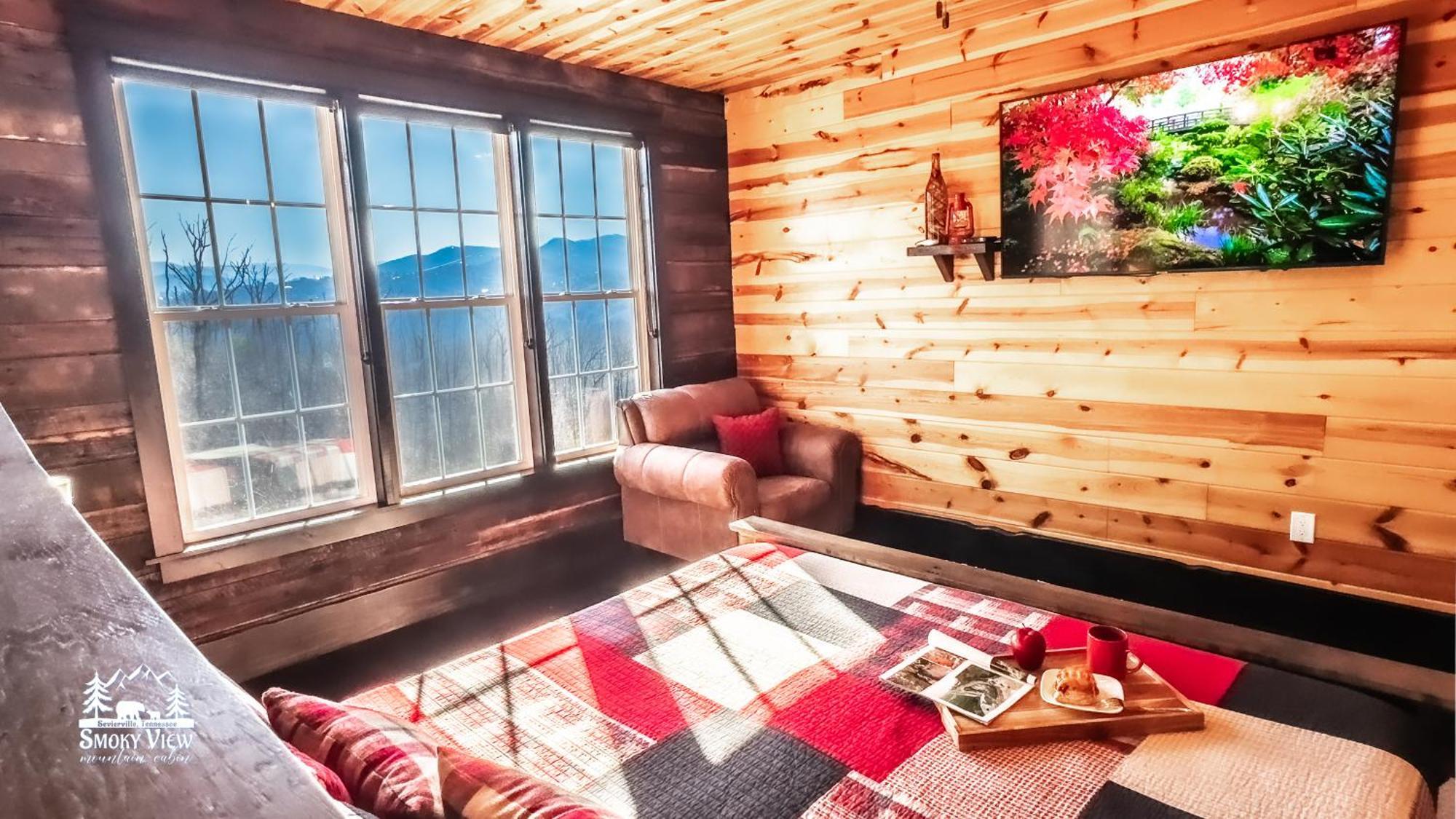 Luxurious 6 Bed 5 Bath Cabin With Privacy -4 Miles To Gatlinburg & Pidgeon Forge-Hot Tub-Fireplace-King Suits-Deck-Grill-Free Parking For 8 Vehicles-Firepit-Full Kitchen-"Smoky View Cabin" Total Relaxation סביירוויל מראה חיצוני תמונה